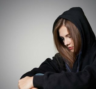 Депрессия у девушки: как бороться с хандрой и апатией